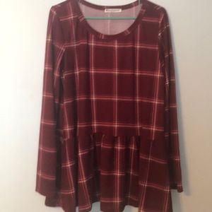Ladies size XL peplum style top